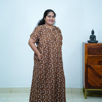 Plus Size Brown Paisley Print Nighty
