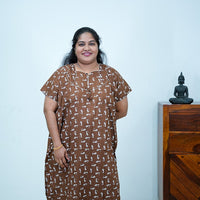 Plus Size Brown Paisley Print Nighty